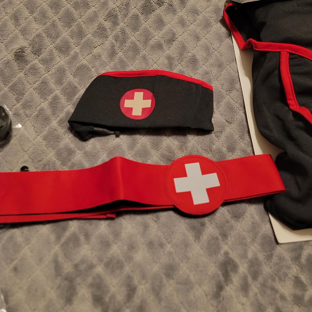 Spirit Cardiac Arrest Nurse Costume - Picture 5 of 11